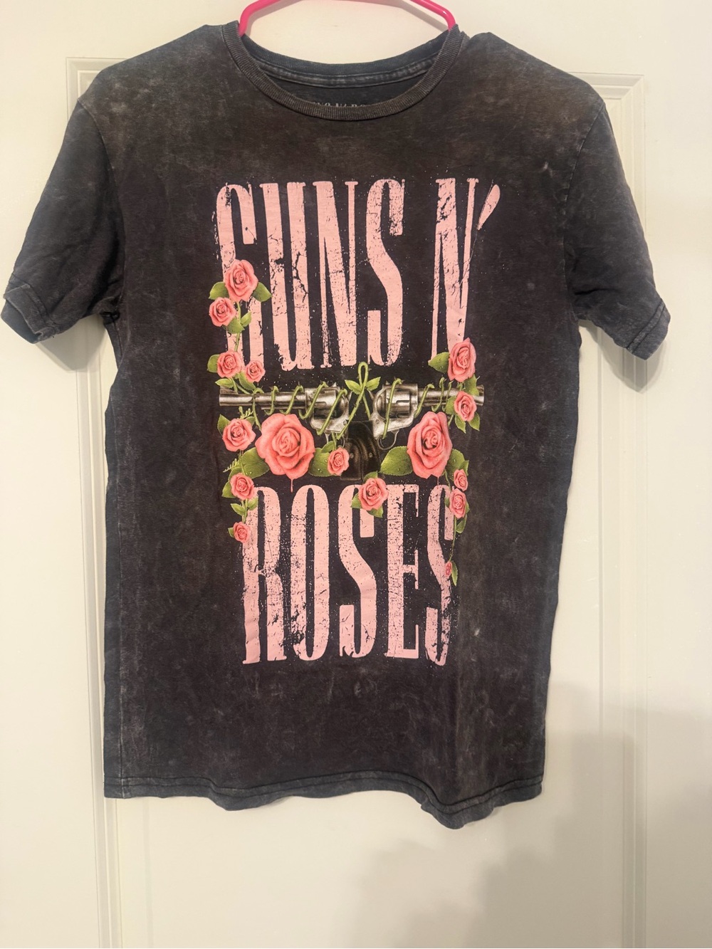 Guns N' Roses Black Graphic Tee with Pink Roses